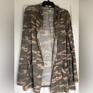 Lucky Brand Camo Hooded Open Front Cardigan - Neutral Camo Medium